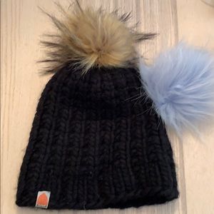 Women’s shit that I knit gently used hat